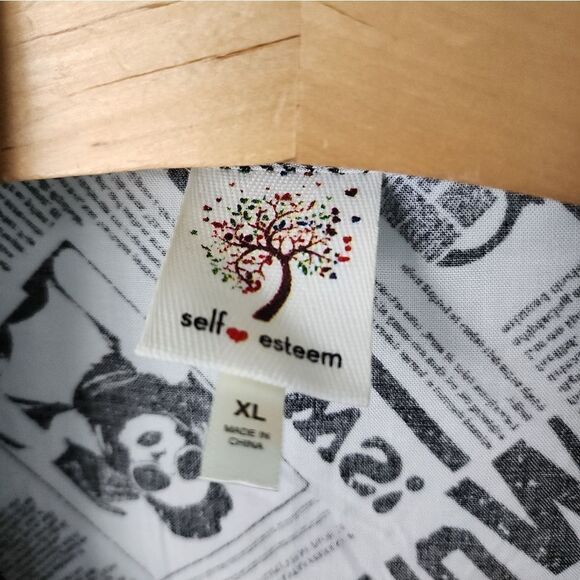 Self esteem novelty newspaper button down shirt blouse - Picture 3 of 8